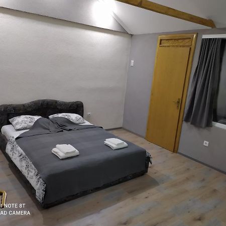 Lenilenii Bungalows 야이체 외부 사진